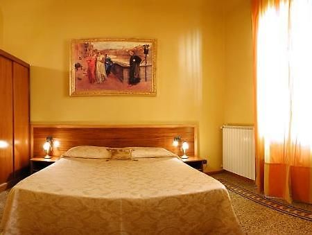 La Luna Guest House Florence Ngoại thất bức ảnh